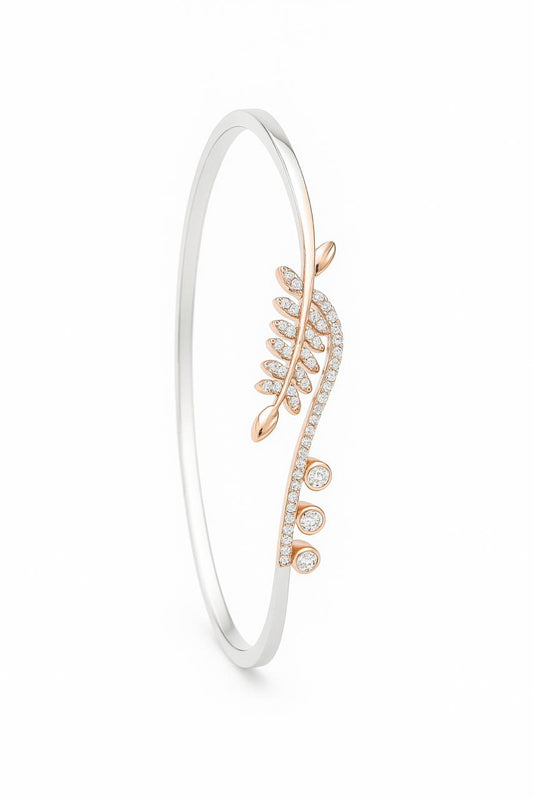Elegant Leaf Motif Silver bracelet