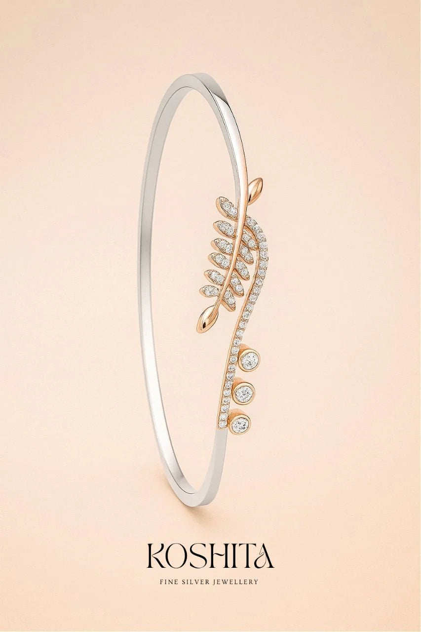 Elegant Leaf Motif Silver bracelet