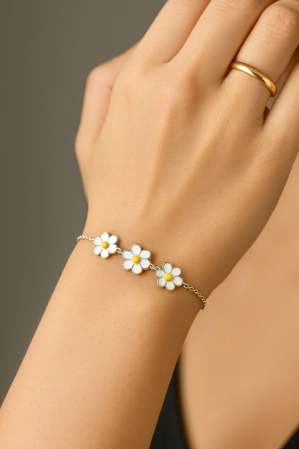 Silver Bracelet for Women with Daisy Enamel Charms